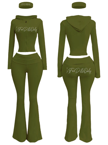 The Soft Life Lounge Set With Headband by
For Dolls Only **XS-XL JOGGING SUIT WITH RHINESTONE LOGO