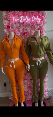 Heavy On The Doll Jogging Suit **XS-XL ❤️🤎💙🖤🧡💚