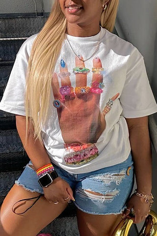 IT Girl Graphic Tee