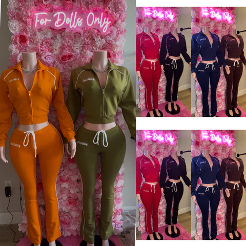 Heavy On The Doll Jogging Suit **XS-XL ❤️🤎💙🖤🧡💚